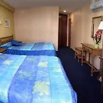 Canaima Hotell 2*