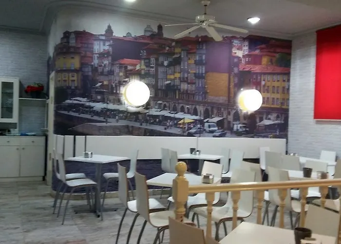 Hotel Canaima 2*